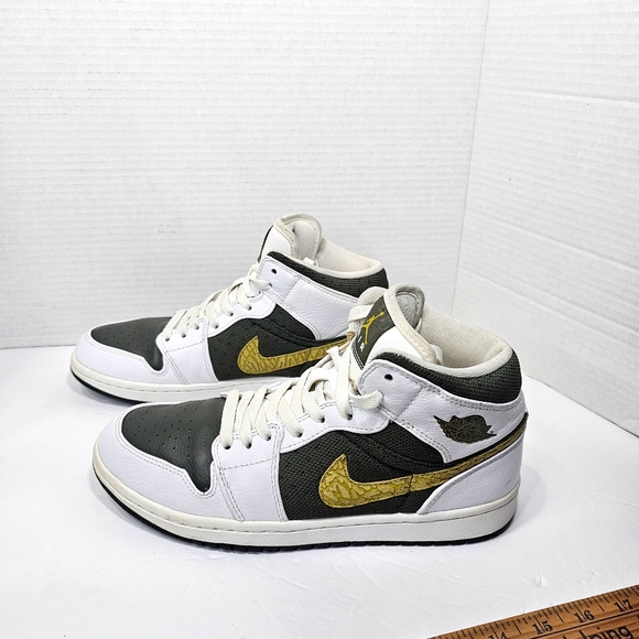 Jordan White and Black Sneakers with Gold Accents - Picture 13 of 13